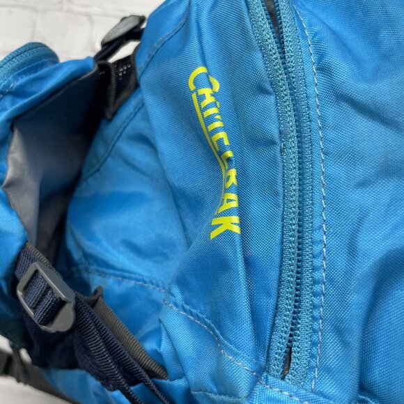 CamelBak Mini Mule 50 oz Hydration Pack Blue Cycling Hiking 1.5 L but NO BLADDER - Picture 7 of 8